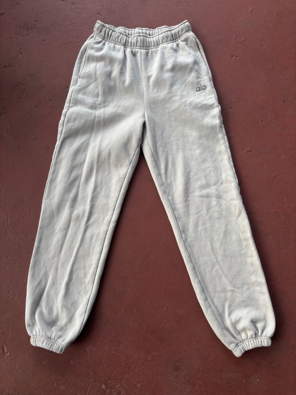 Alo Yoga Accolade Sweatpants Size S Small Bone Off White Cream unisex - Picture 2 of 7